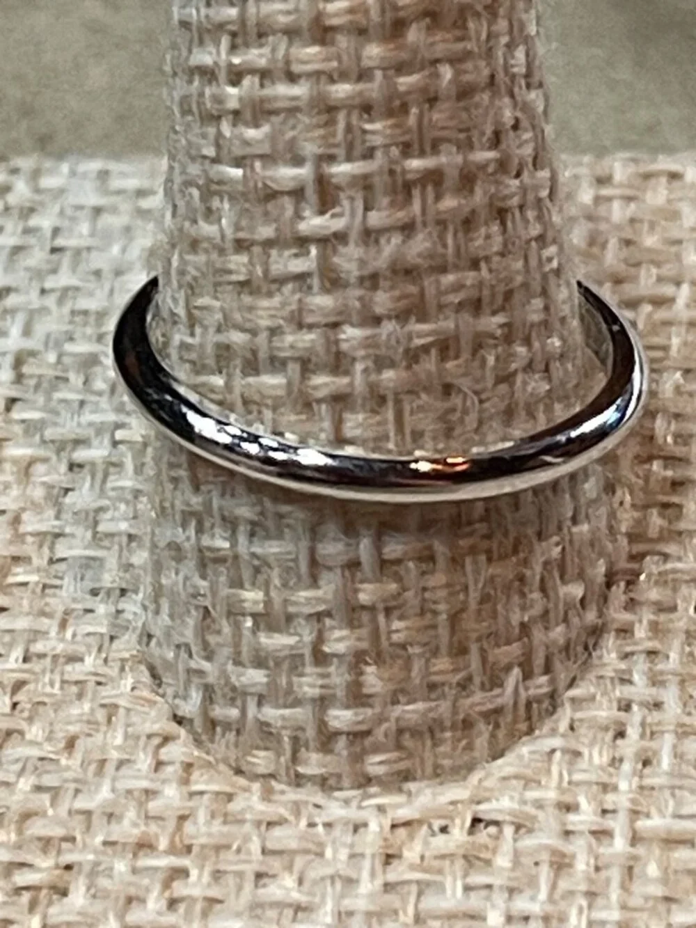 Vintage 80s Uncas White Metallic Solitaire Engagement Ring Women Size 6.75
